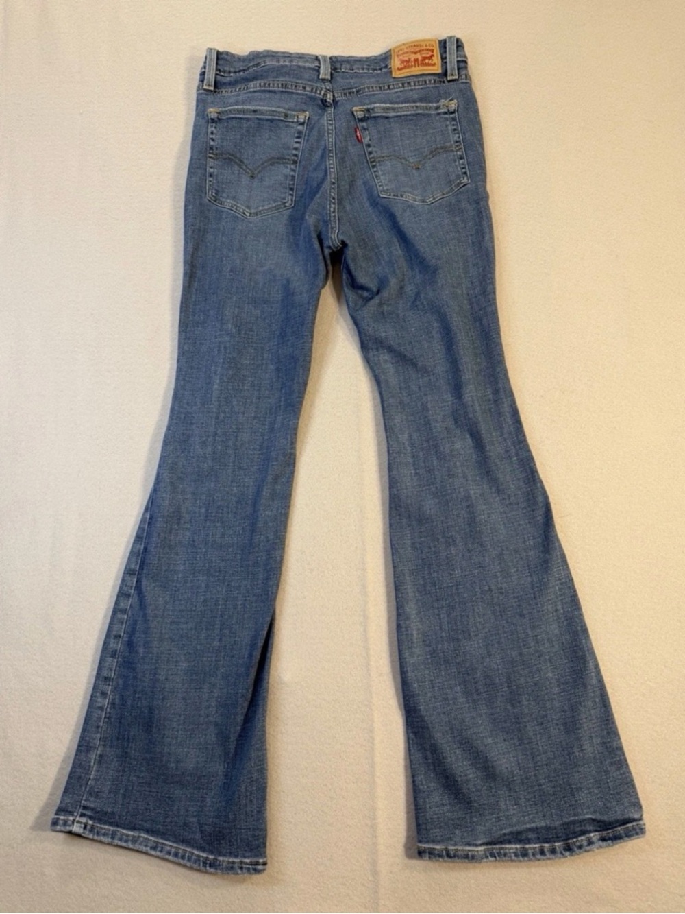 Levi’s 726 High Rise Flare Jeans Women’s Size 30 Distressed Stretch Medium Wash